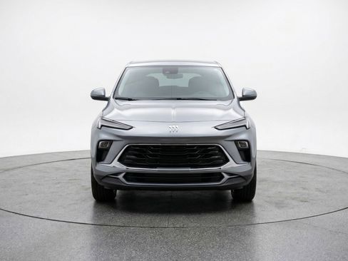 Used 2025 Buick Encore GX Preferred FWD image 2