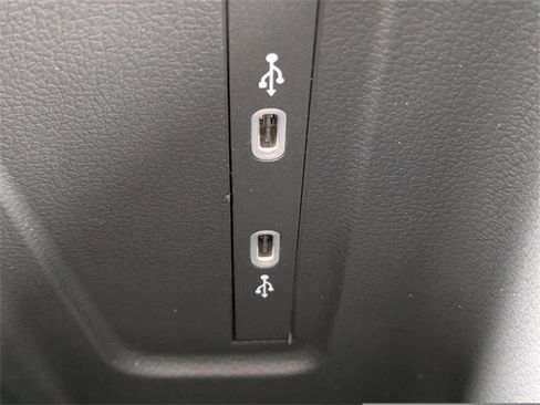 New 2026 Volkswagen Tiguan SE R-Line image 34