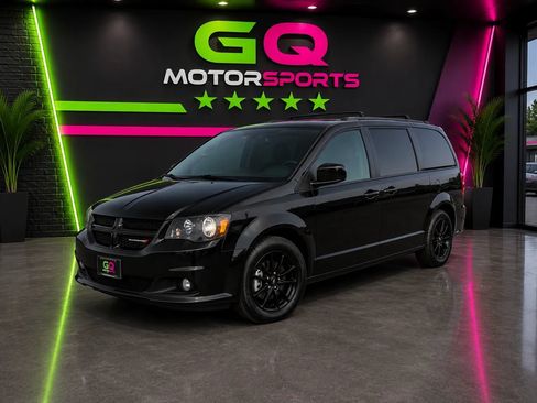 Used 2019 Dodge Grand Caravan GT FWD image 3