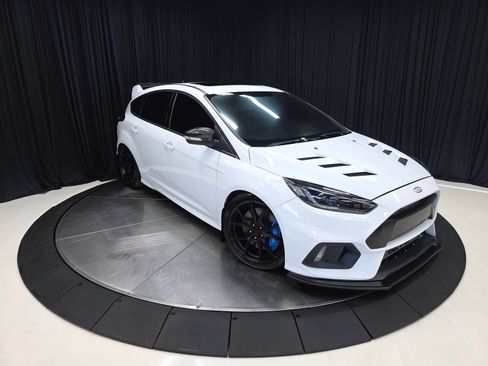 Used 2017 Ford Focus RS AWD/4WD image 60