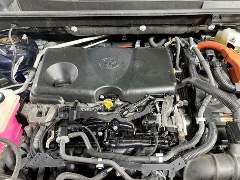 Used 2019 Toyota RAV4 Limited image 30