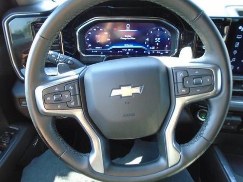 Certified 2025 Chevrolet Silverado 1500 LTZ w/ LTZ Premium Package AWD/4WD image 8