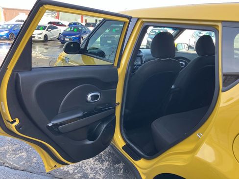 Used 2015 Kia Soul ! w/ Sun & Sound Package image 11