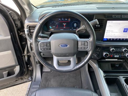 Used 2023 Ford F250 Lariat w/ Sport Appearance Package image 15