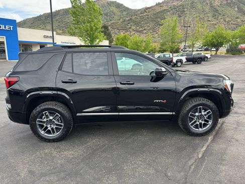 New 2026 GMC Terrain AT4 w/ Technology Package II AWD/4WD image 8