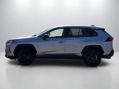 Used 2022 Toyota RAV4 LE w/ Carpet Mat Package (TMS) FWD image 7