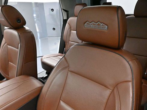 Used 2019 Chevrolet Traverse High Country w/ LPO, Floor Liner Package AWD/4WD image 18