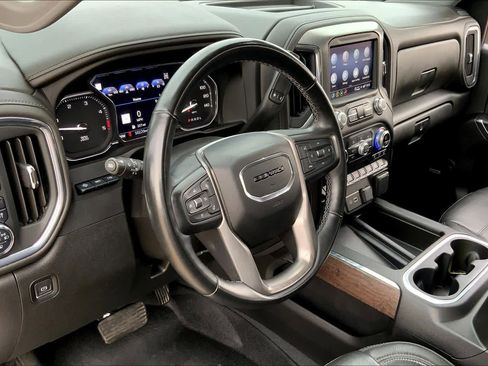 Used 2023 GMC Sierra 3500 Denali w/ Denali Ultimate Package image 17