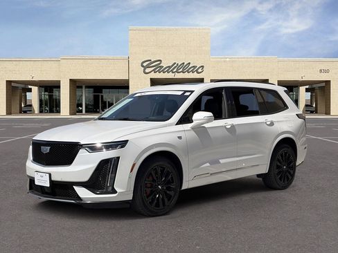 Certified 2023 Cadillac XT6 Sport w/ Platinum Package AWD/4WD image 34
