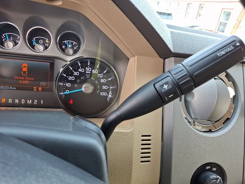 Used 2016 Ford F250 XLT w/ XLT Value Package image 14