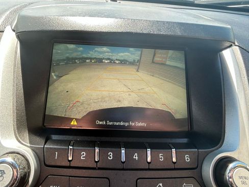 Used 2017 Chevrolet Equinox LT w/ Convenience Package FWD image 26