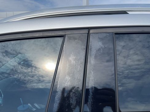 Used 2018 Chevrolet Equinox LT image 15