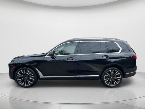 Certified 2025 BMW X7 xDrive40i w/ Premium Package AWD/4WD image 7