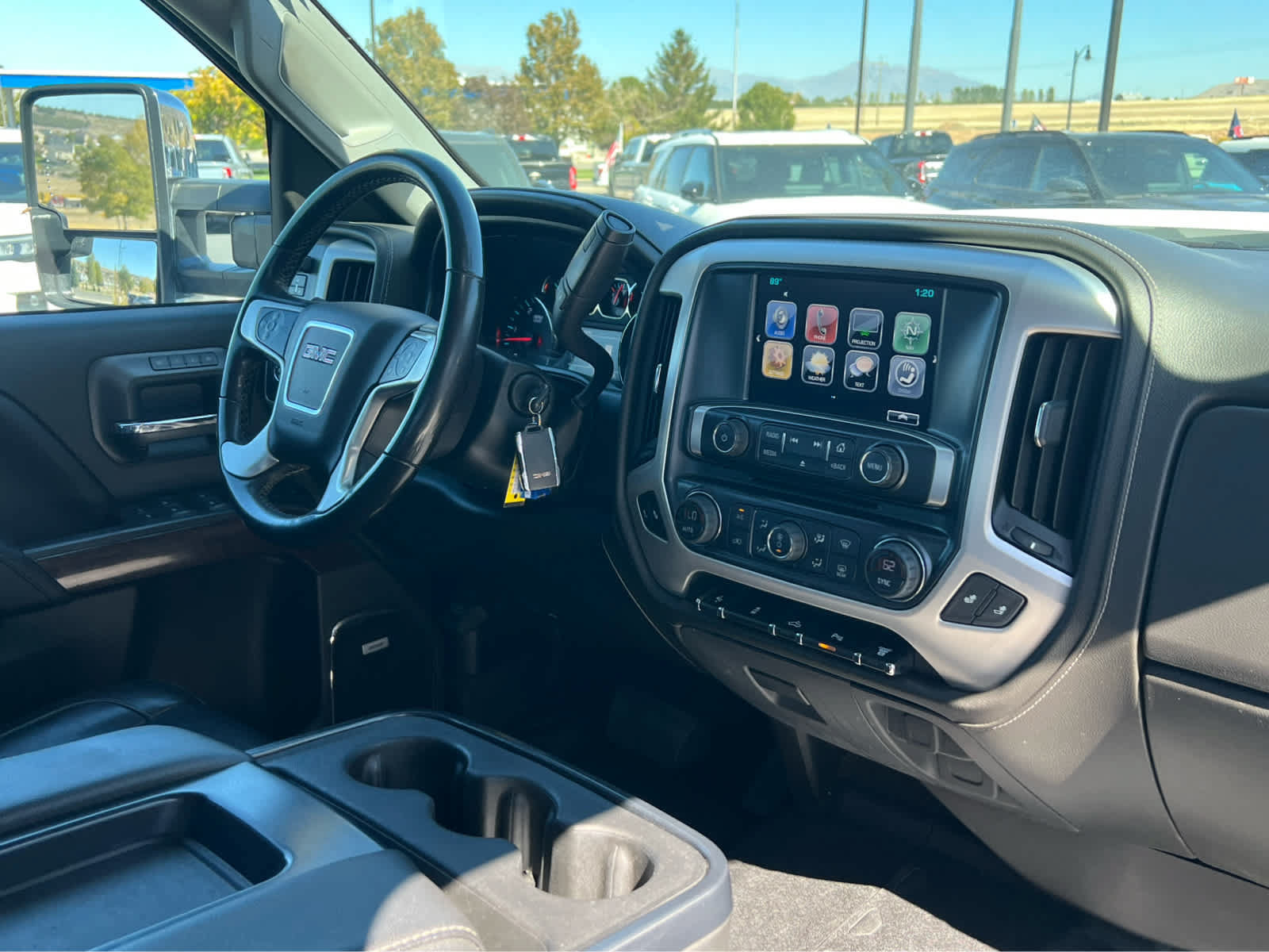 Used 2018 GMC Sierra 2500 SLT w/ Duramax Plus Package AWD/4WD image 16