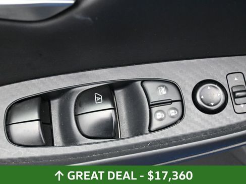 Used 2025 Nissan Sentra SV image 23