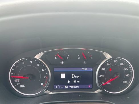 Used 2020 GMC Acadia SLT FWD image 18