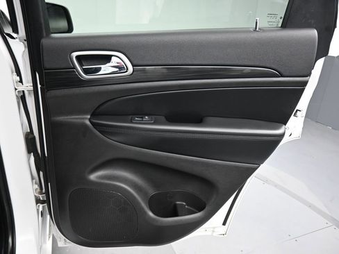 Used 2020 Jeep Grand Cherokee Altitude image 36