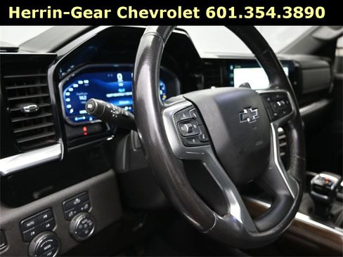 Used 2022 Chevrolet Silverado 1500 RST w/ Z71 Off-Road Package image 12