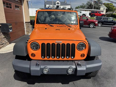 Used 2013 Jeep Wrangler Unlimited Sport AWD/4WD image 3