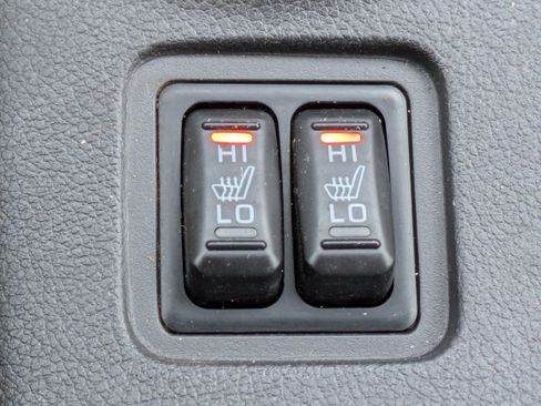 Used 2016 Mitsubishi Outlander SE image 28