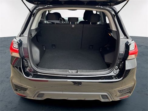 Used 2025 Mitsubishi Outlander Sport ES image 8