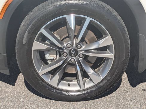 Used 2025 INFINITI QX60 Luxe AWD/4WD image 10