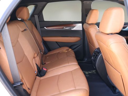 New 2026 Cadillac XT5 Premium Luxury image 17