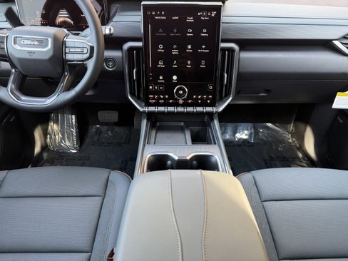 New 2026 GMC Acadia AT4 w/ Luxury Package image 23