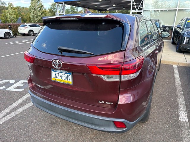 Used 2017 Toyota Highlander Plus AWD/4WD image 13