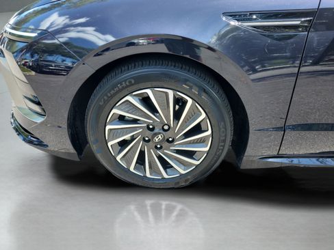 Certified 2024 Hyundai Sonata Limited FWD image 30