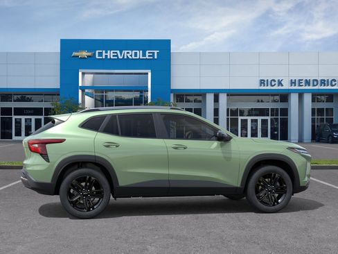 New 2026 Chevrolet Trax ACTIV FWD image 7