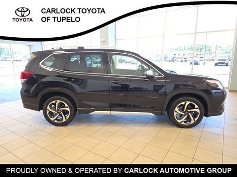 Used 2022 Subaru Forester Touring AWD/4WD image 10