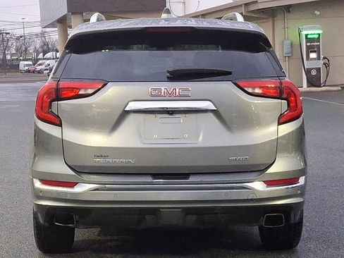 Used 2019 GMC Terrain Denali w/ Advanced Safety Package image 5