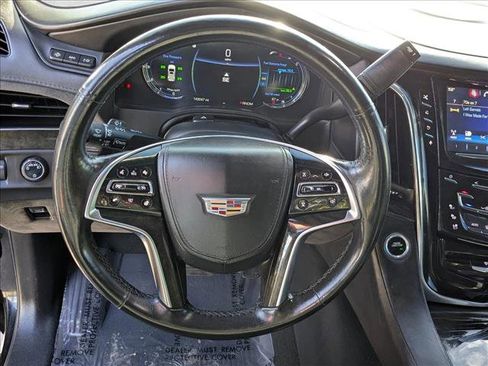 Used 2016 Cadillac Escalade Platinum image 12