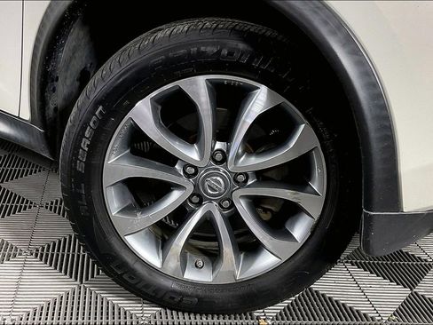 Used 2013 Nissan Juke SL w/ Sport Pkg image 11