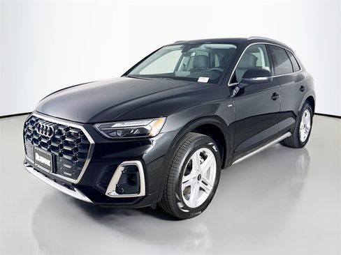 New 2024 Audi Q5 e Premium image 3