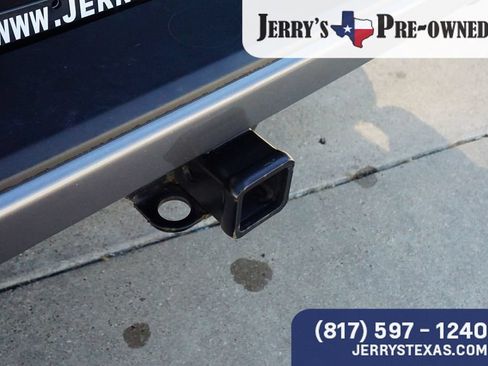 Used 2020 Chevrolet Silverado 1500 RST w/ Texas Edition AWD/4WD image 23