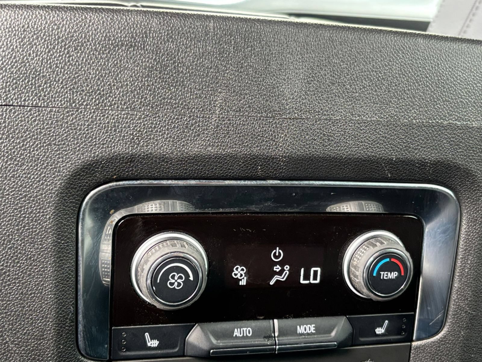 Used 2023 Chevrolet Tahoe LT w/ Luxury Package AWD/4WD image 64