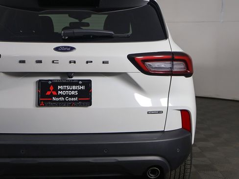 Used 2025 Ford Escape ST-Line Elite w/ Tech Pack #1 image 17