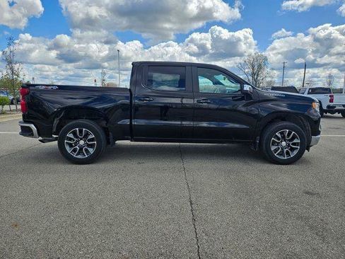 Used 2024 Chevrolet Silverado 1500 LT AWD/4WD image 8