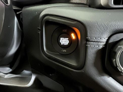 New 2026 Jeep Gladiator Mojave w/ Safety Group image 34