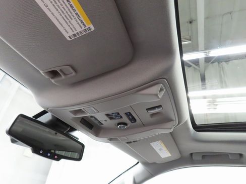 Used 2020 GMC Yukon XL Denali w/ Denali Ultimate Package image 19