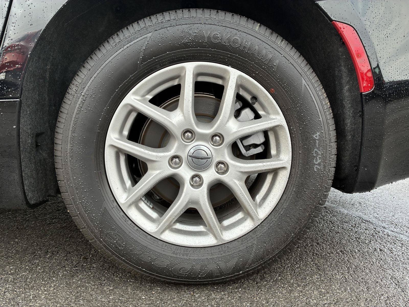 New 2025 Chrysler Pacifica Select FWD image 34