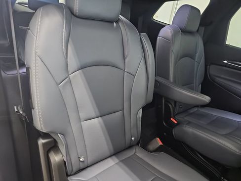 Used 2024 Buick Enclave Essence w/ Experience Buick Package AWD/4WD image 32