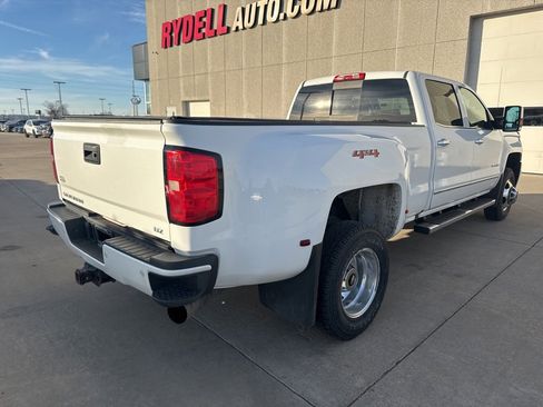 Used 2019 Chevrolet Silverado 3500 LTZ w/ Duramax Plus Package image 7