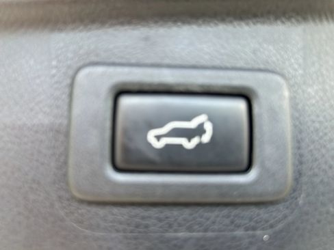 Used 2016 Subaru Outback 2.5i Limited AWD/4WD image 30