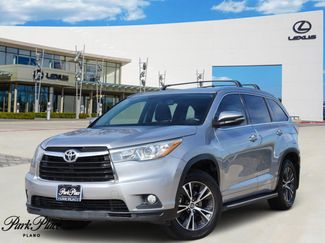 Used 2016 Toyota Highlander XLE video 1