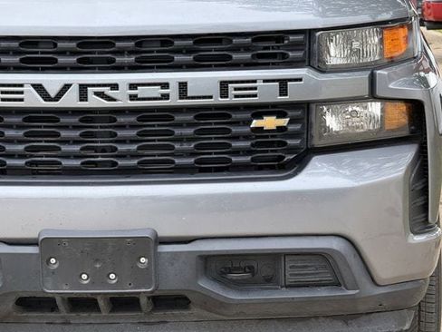 Used 2022 Chevrolet Silverado 1500 Custom w/ Safety Confidence Package image 8