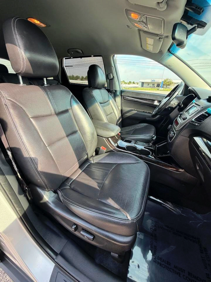 Used 2015 Kia Sorento EX AWD/4WD image 17