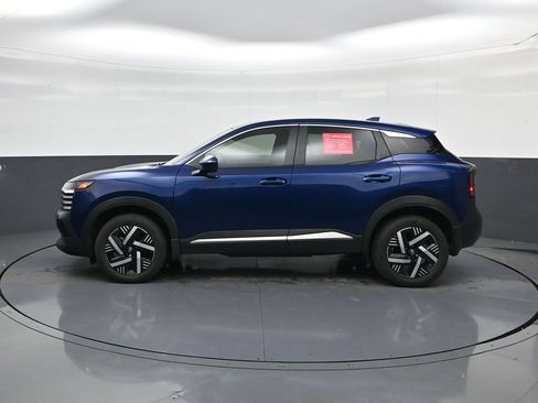 Used 2025 Nissan Kicks SV FWD image 5
